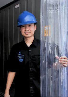 Cold chain warehouse operations with monitored cargo handling