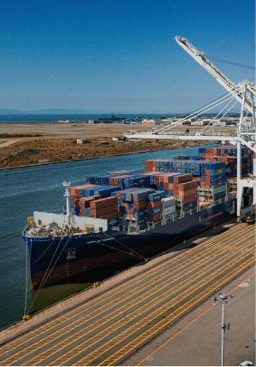 Cold chain warehouse operations with monitored cargo handling